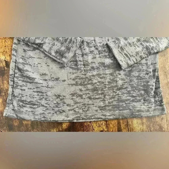 Next Level apparel | women’s t-shirt. Size: L - Picture 6 of 9